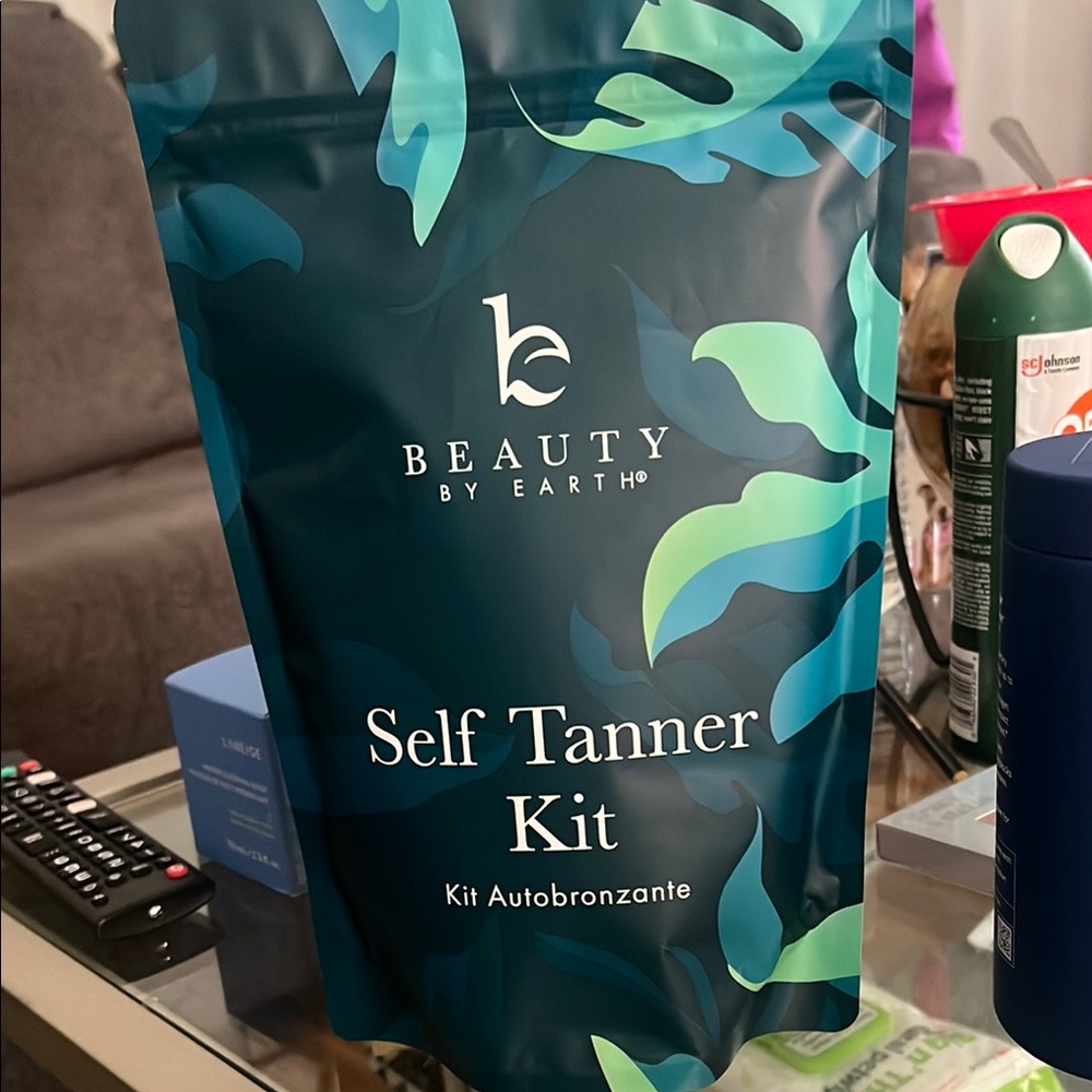 Self Tanner Kit - Blue and Green